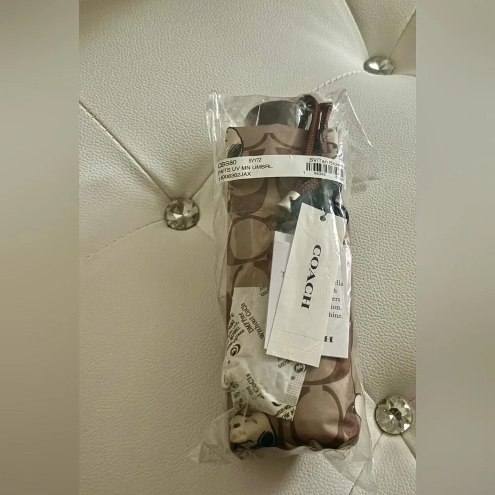 Coach NEW Coach X Peanuts Snoopy Print Brown Multi UV Protection Mini Umbrella - Picture 2 of 16